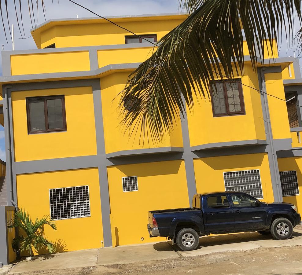 Khalkob'S Estate Apartment Placencia Luaran gambar