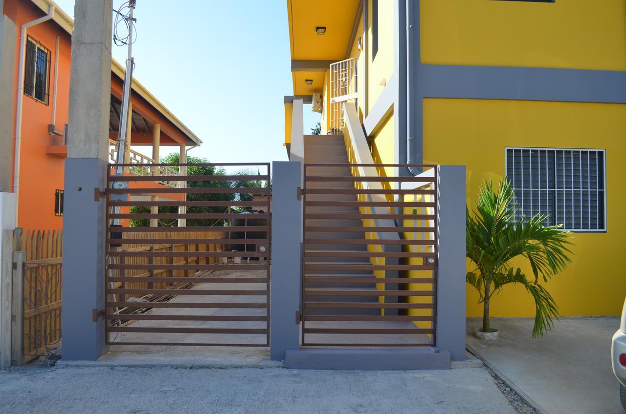 Khalkob'S Estate Apartment Placencia Luaran gambar