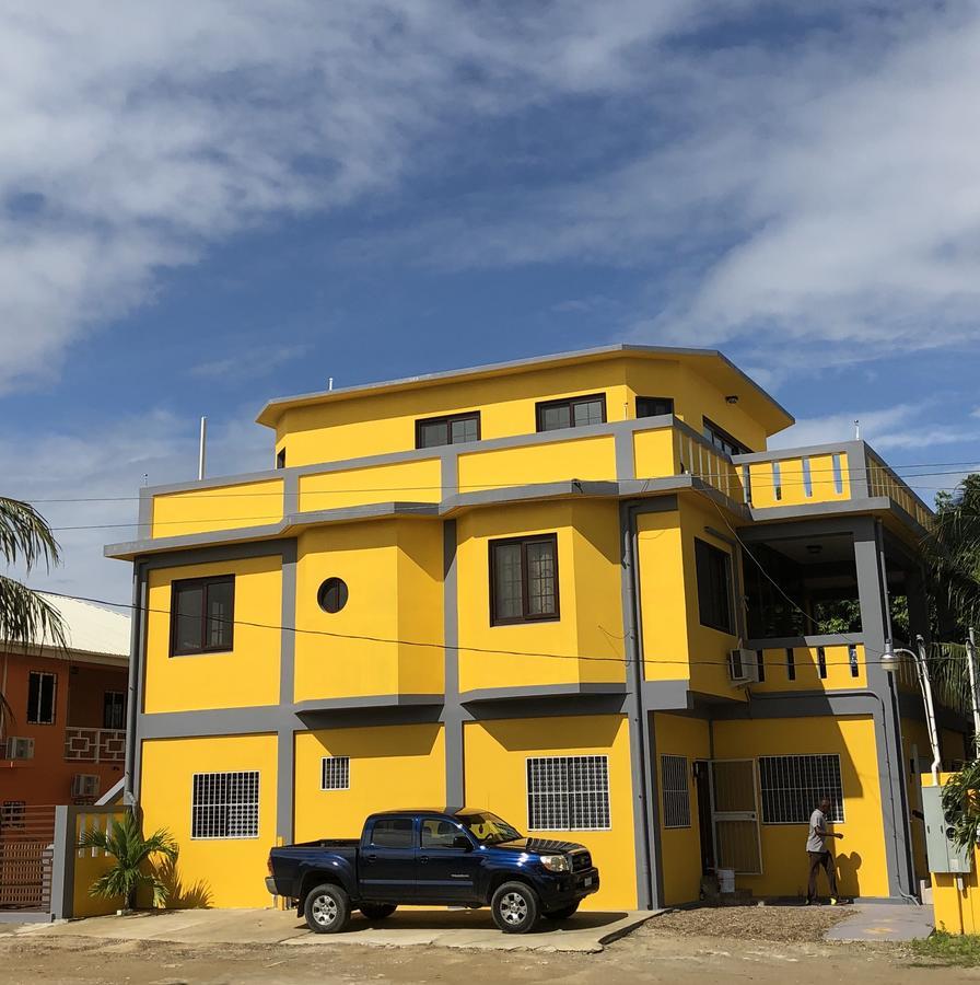 Khalkob'S Estate Apartment Placencia Luaran gambar